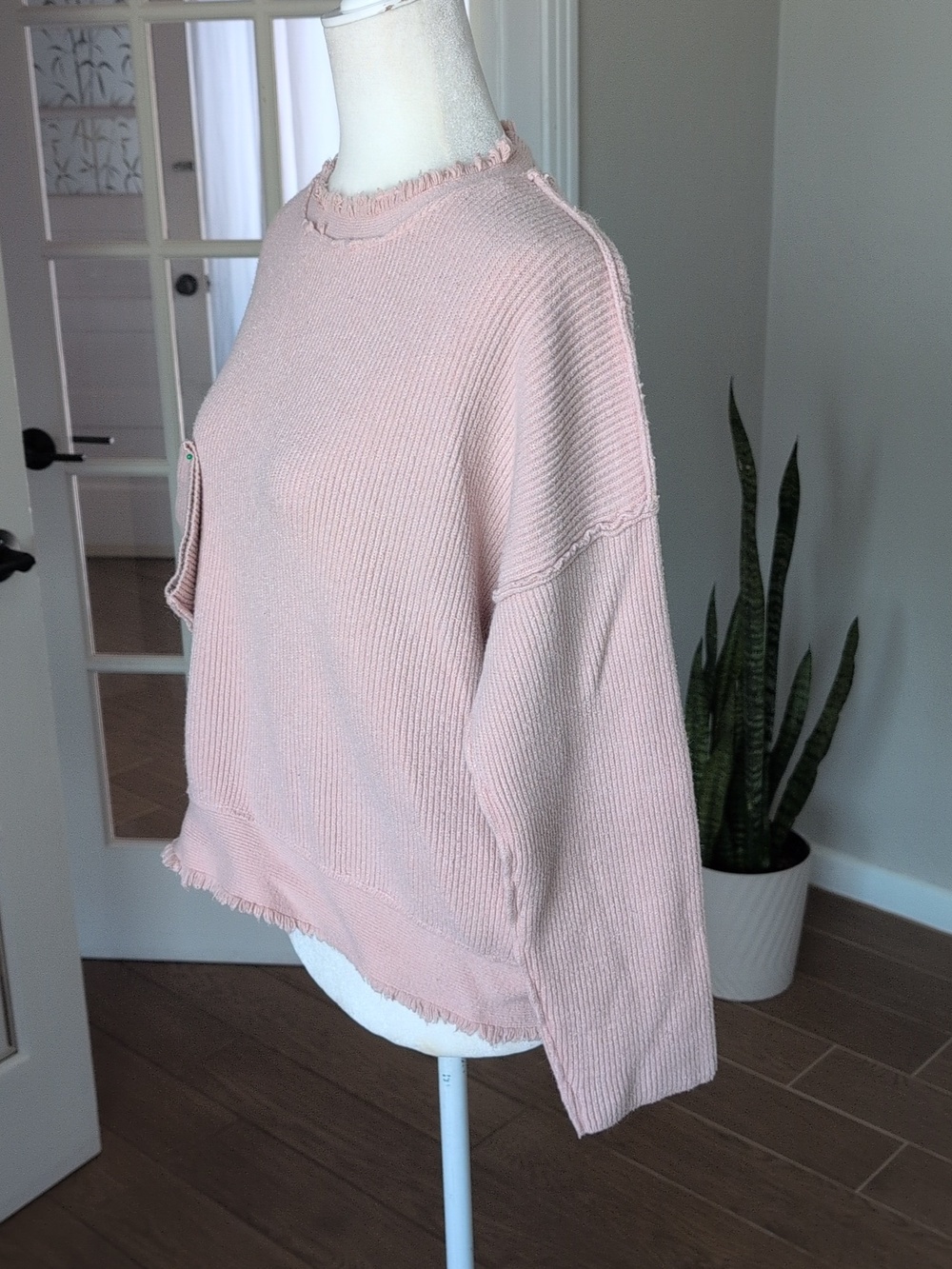 Anthropolige Relaxed Crewneck Distressed Sweater - Blush Pink Size Small - Picture 2 of 4